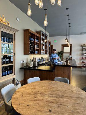 Rolling Hills Vineyard