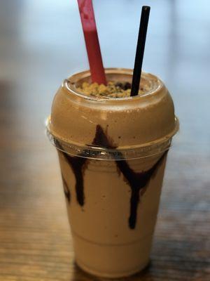 Excellent protein shake! The owner is so kind and generous! The protein donuts were also delicious! Highly recommended!