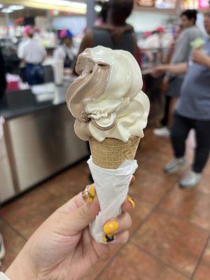 junior cone froyo swirl