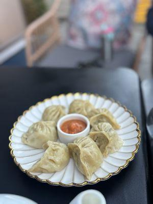 Chicken momos