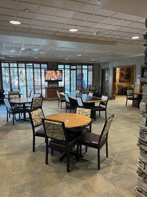 Breakfast dining room