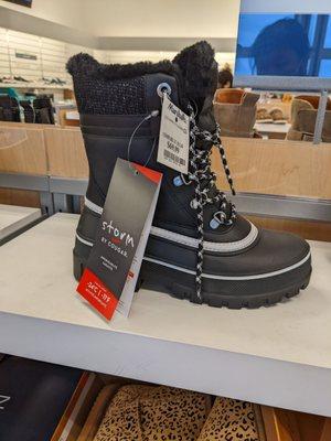 Storm boots by Cougar
