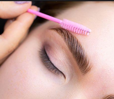 Brow Threading/waxing