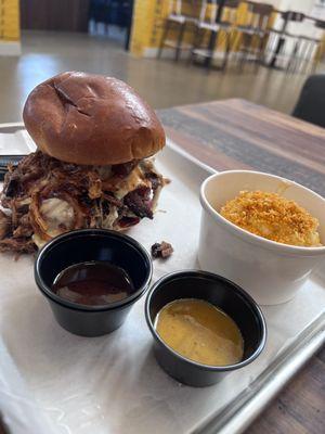 Fuego sandwich and a ($5) side of Mac n cheese