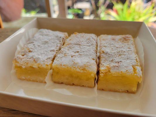 A Girl Named Pinky Cake Boutique