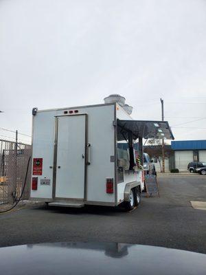Sarks City Grill On Wheels