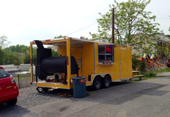 Porky's Bodacious Bar-B-Que and Catering