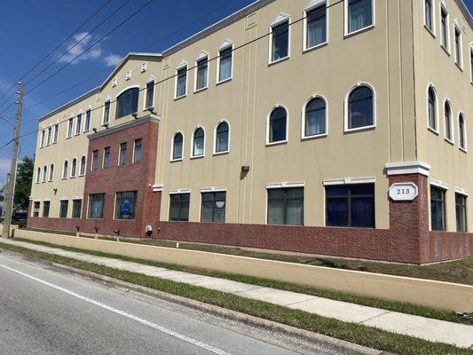 213 S Dillard Street in beautiful Winter Garden, FL