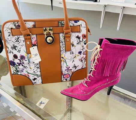 J & T Gifts - Novelty