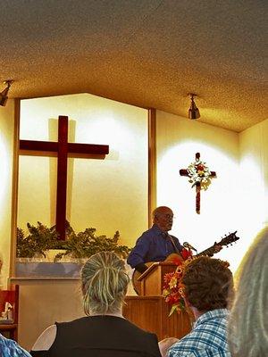 Round Mountain Baptist Church