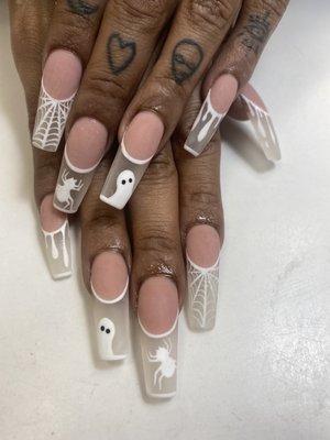 E Nails