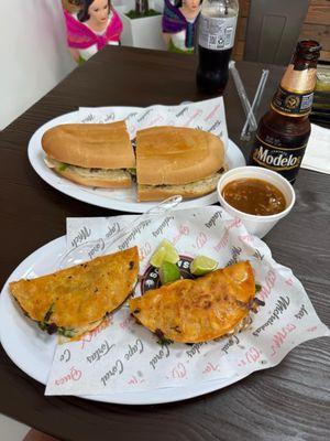 Torta and quesabarillas with dipping stew.