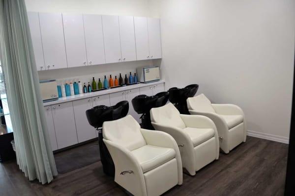 Primp and Blow Wichita Falls Shampoo Stations