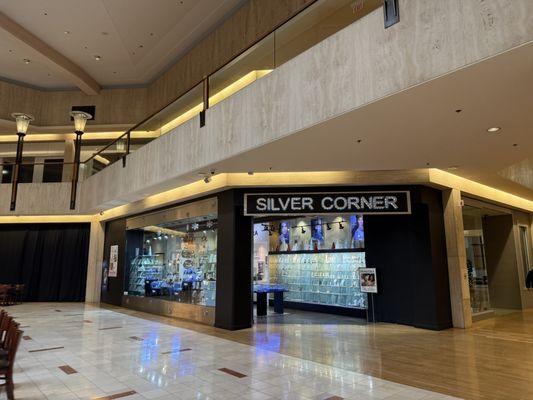 Silver Corner