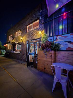 Bar access from the outside