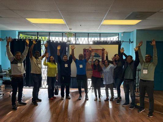 Raise your hand if you like toastmasters!