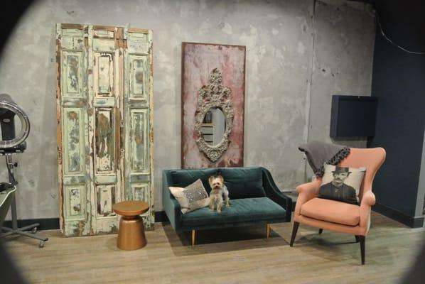 Come sit and stay for while