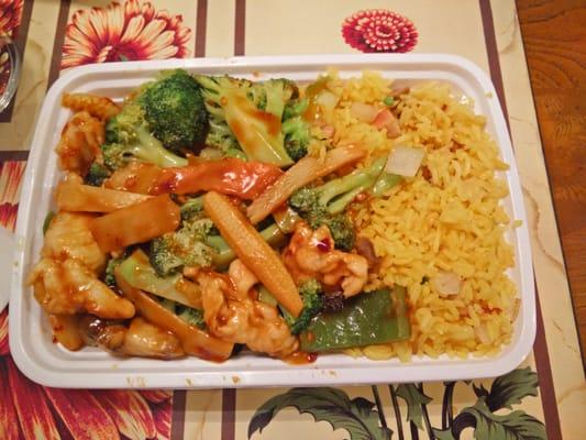 Chicken with garlic sauce (dinner special)