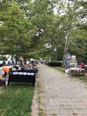 World's Longest Yard Sale
