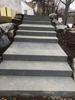 Izzy's Landscaping & Construction