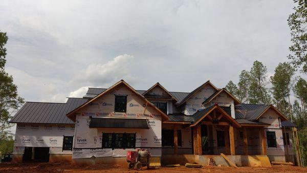 Carolinas Contemporary Builders