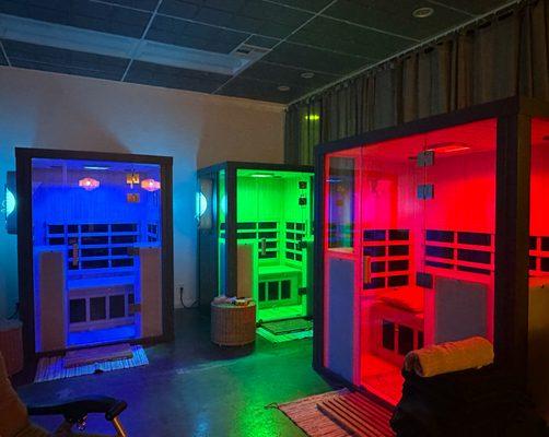 Our Detox Suites featuring Infrared and Salt therapy as well as Medical Grade Chromotherapy lights and Bluetooth speakers.