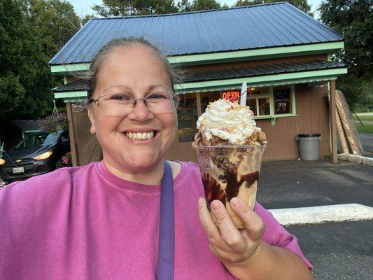 Deb's Ice Cream & Mini Golf