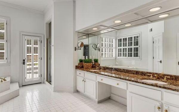 Yulunte Stevenson - eXp Realty