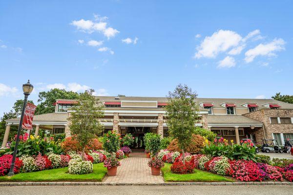 Welcome to Stonebridge Country Club.