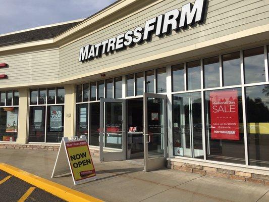 A few photos of the Mattress Firm in Ware, Massachusetts.
