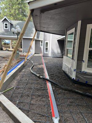 EC Concrete Hardscape and Landscape Services