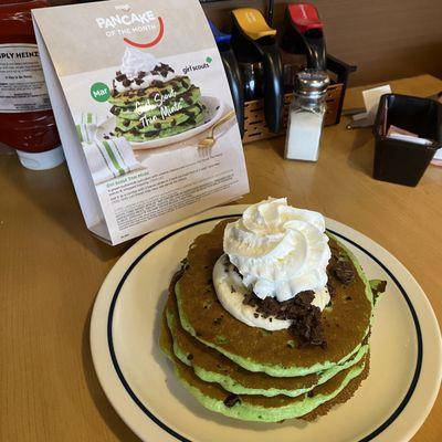 March Pancake of the Month Girl Scout Thin Mints Pancakes - (Full Stack)