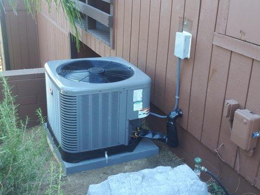 condensing unit