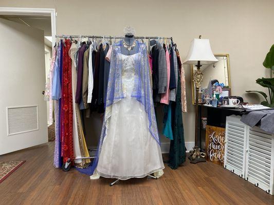 Simon is professional, friendly and does amazing work. Come here for all your alteration needs.