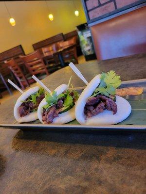 10/10 recommend-- bulgogi bao bun.