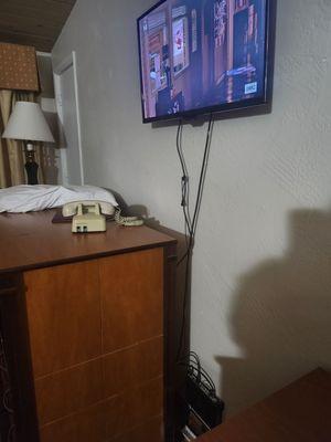 HAD TO PLUG TV IN..!!! REMOTE SOUND DIDN'T WORK!!