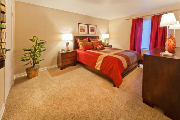 Harbour Town Apartments 1 & 2 Bedroom Floor Plans offer spacious bedrooms with large closets.