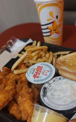 Hardees Chicken tender meal