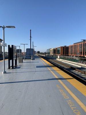 Caltrain - Hillsdale Station