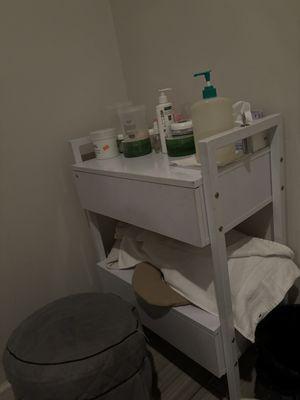 Stationary didn't have time to take a picture of room. Clean small room that's about it..