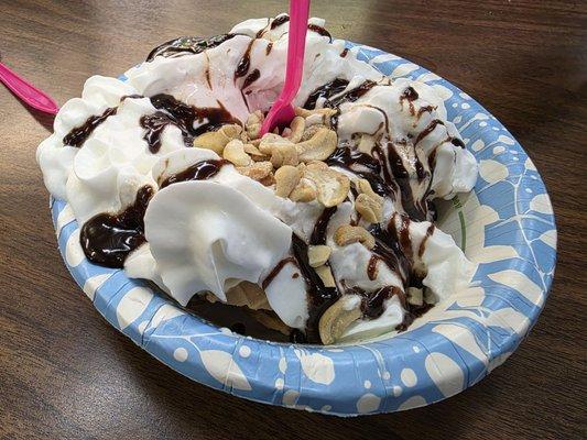 Scoopy's Ice Cream Candy & Crafts