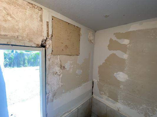 Dew’s Helping Hands