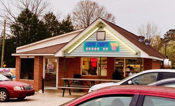 Papa Tom's Drive In Restaurant