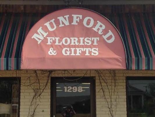 We are located next to the Veterans Center and Across from town hall in the heart of Munford