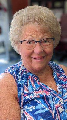 Goldie's Lakeshore Hair