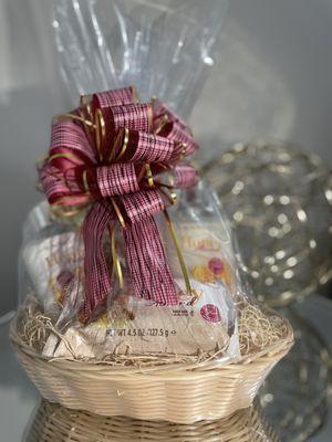 Organic gift basket - $45