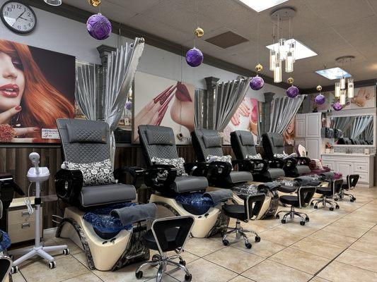 Diamond Nails and Spa
