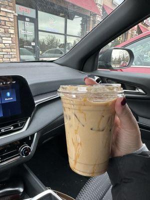 Iced caramel macchiato