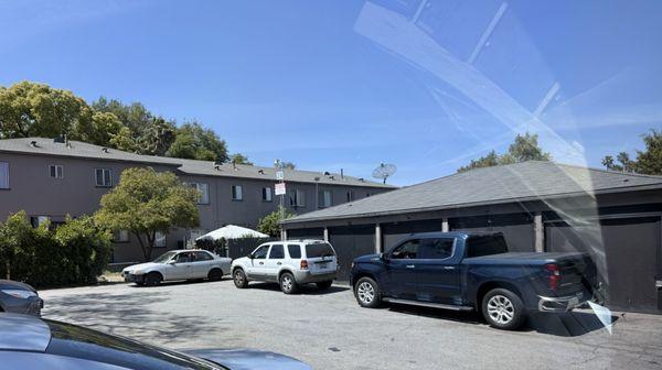 Wyvernwood Garden Apartments