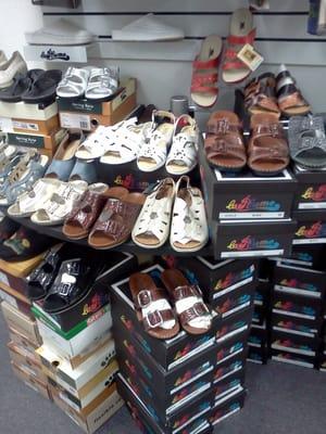 Yes, comfortable shoes and sandals can be stylish!